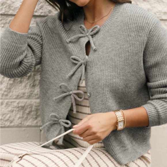 Bow Round Neck Long Sleeve Cardigan - Picture 2 of 8